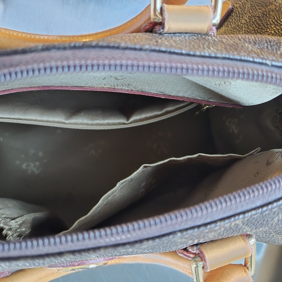 Moda Italia Handbag - Picture 7 of 7